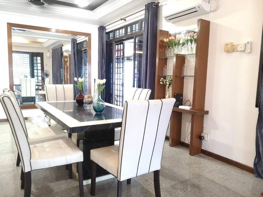 جوهر بهرو Jb City 5 Bedroom Semi-D Near Ksl,Mid Valley ,Berjaya Waterfront المظهر الخارجي الصورة